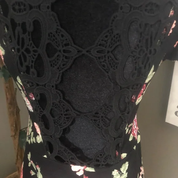 Black Floral Dress with Open Lace Back - Picture 2 of 8